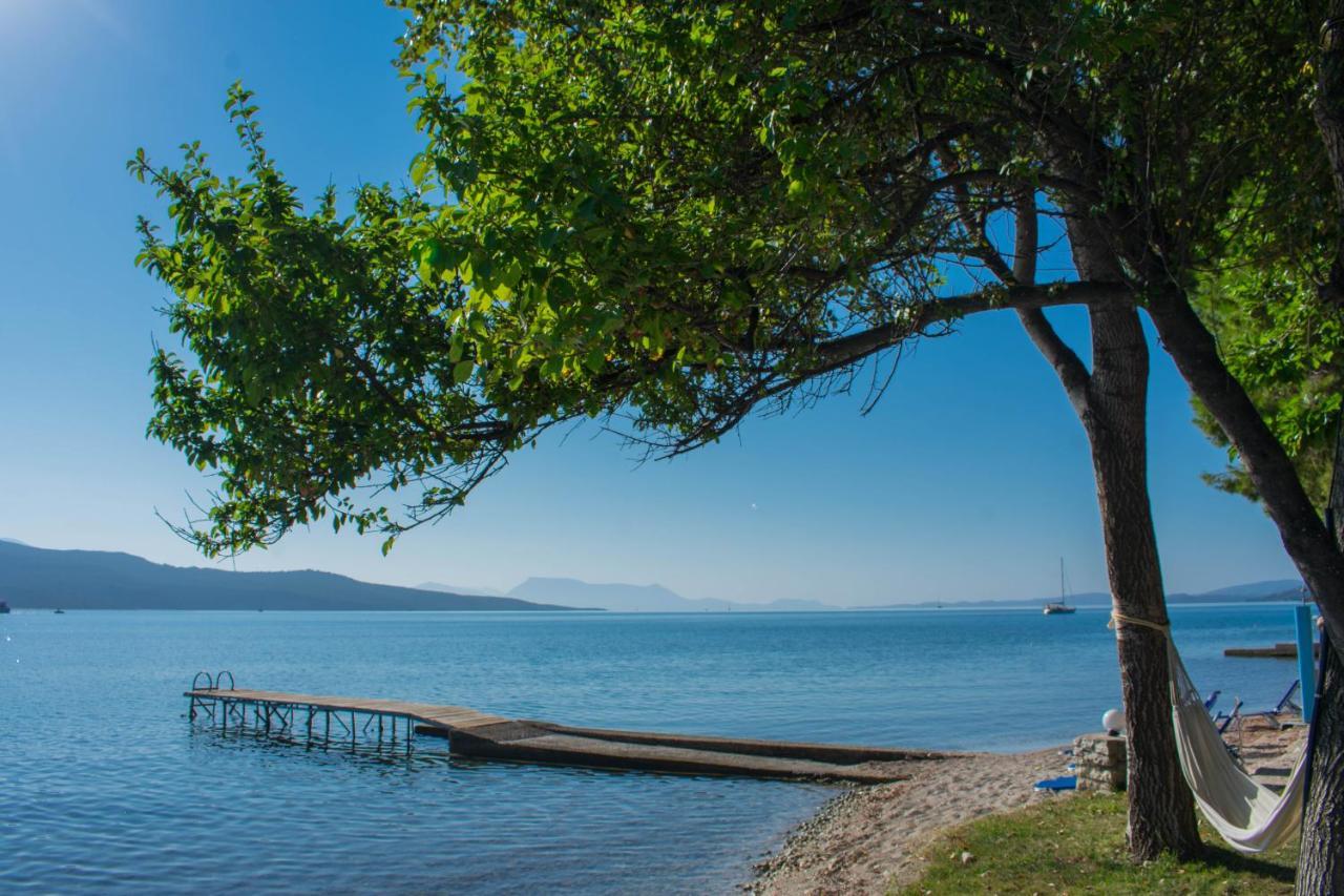 Flisvos Seaside