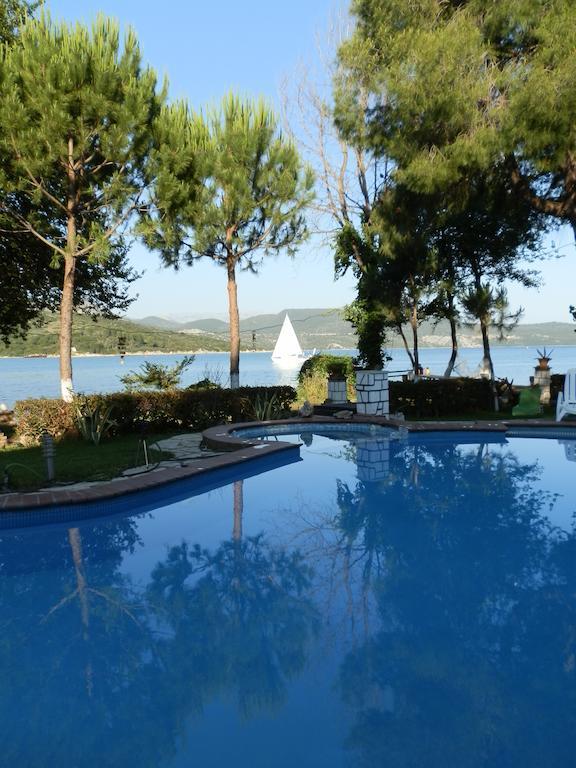 Flisvos Seaside Apartahotel 3*
